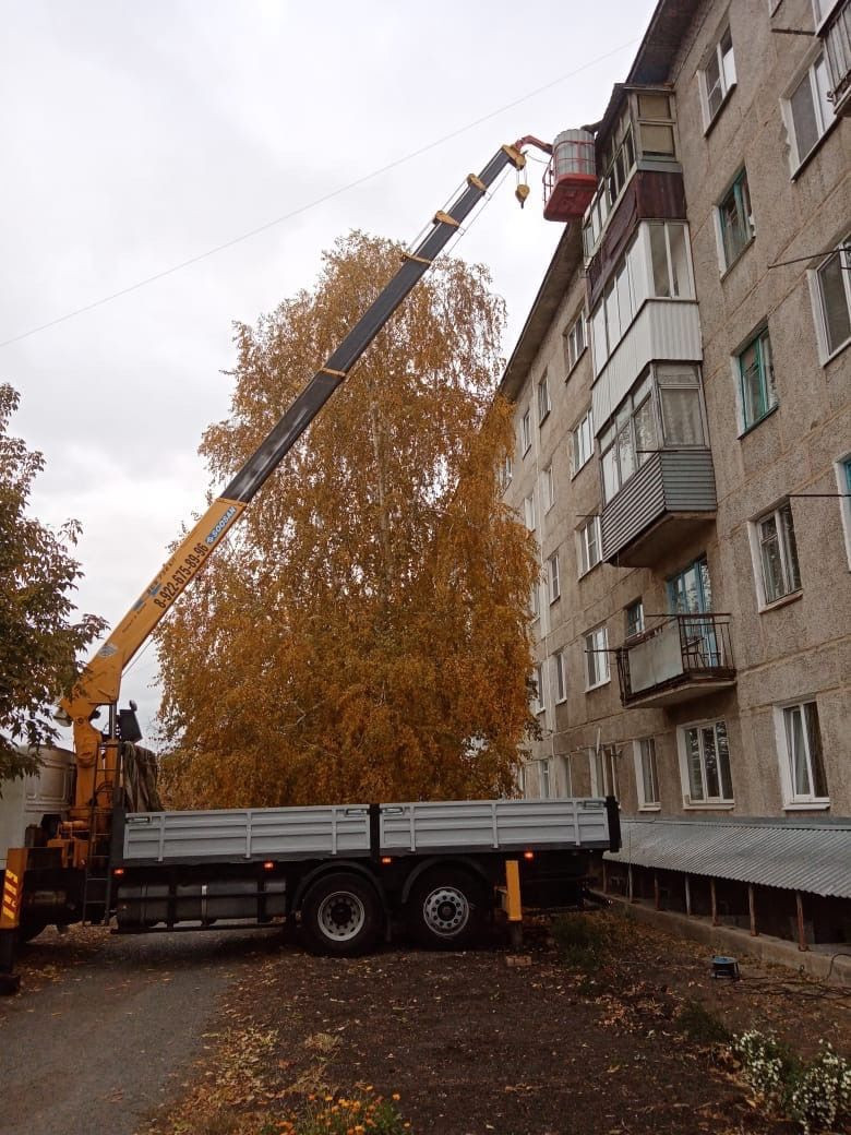 Погрузо-разгрузочные работы при помощи автокрана с траверсами в Москве  недорого